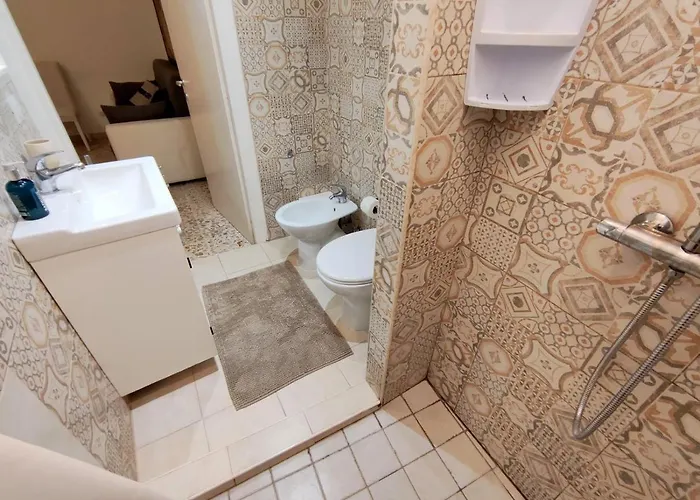 Sergio Tourist Close Tiburtina Station Affittacamere 4*