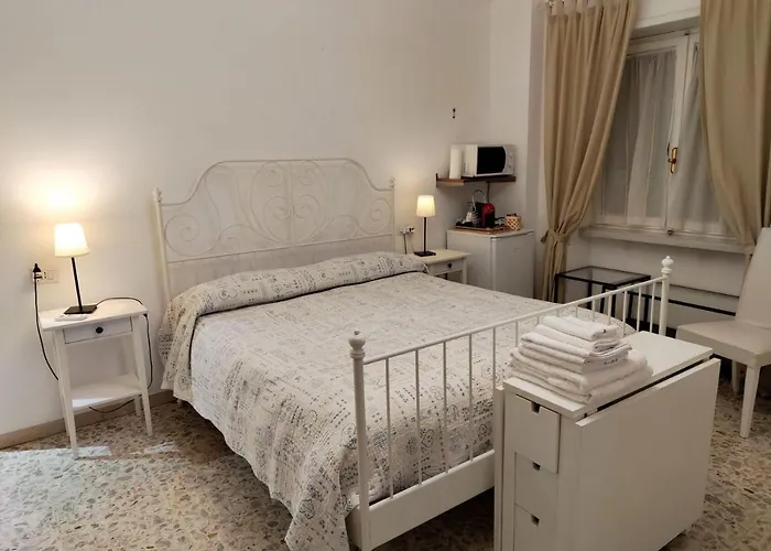 Sergio Tourist Close Tiburtina Station Affittacamere 4*