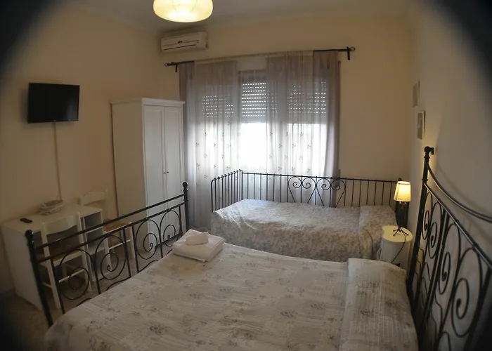 Sergio Tourist Close Tiburtina Station 4* Roma